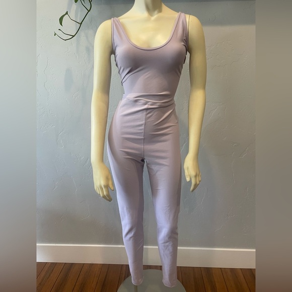 Gap body lavender cat suit size medium tall - Picture 1 of 7